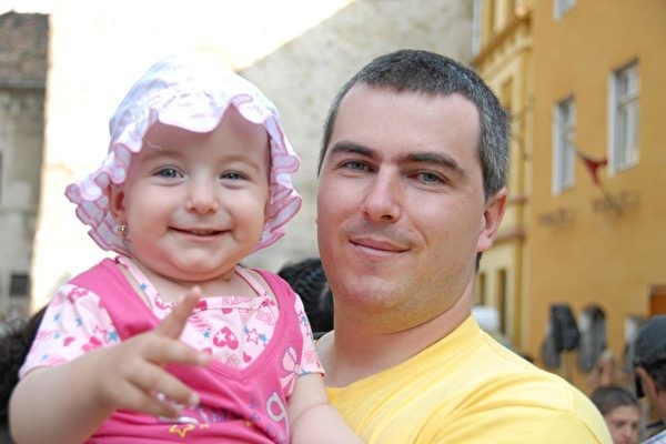 他曾接近失明 一位程序员绝处逢生后的告白